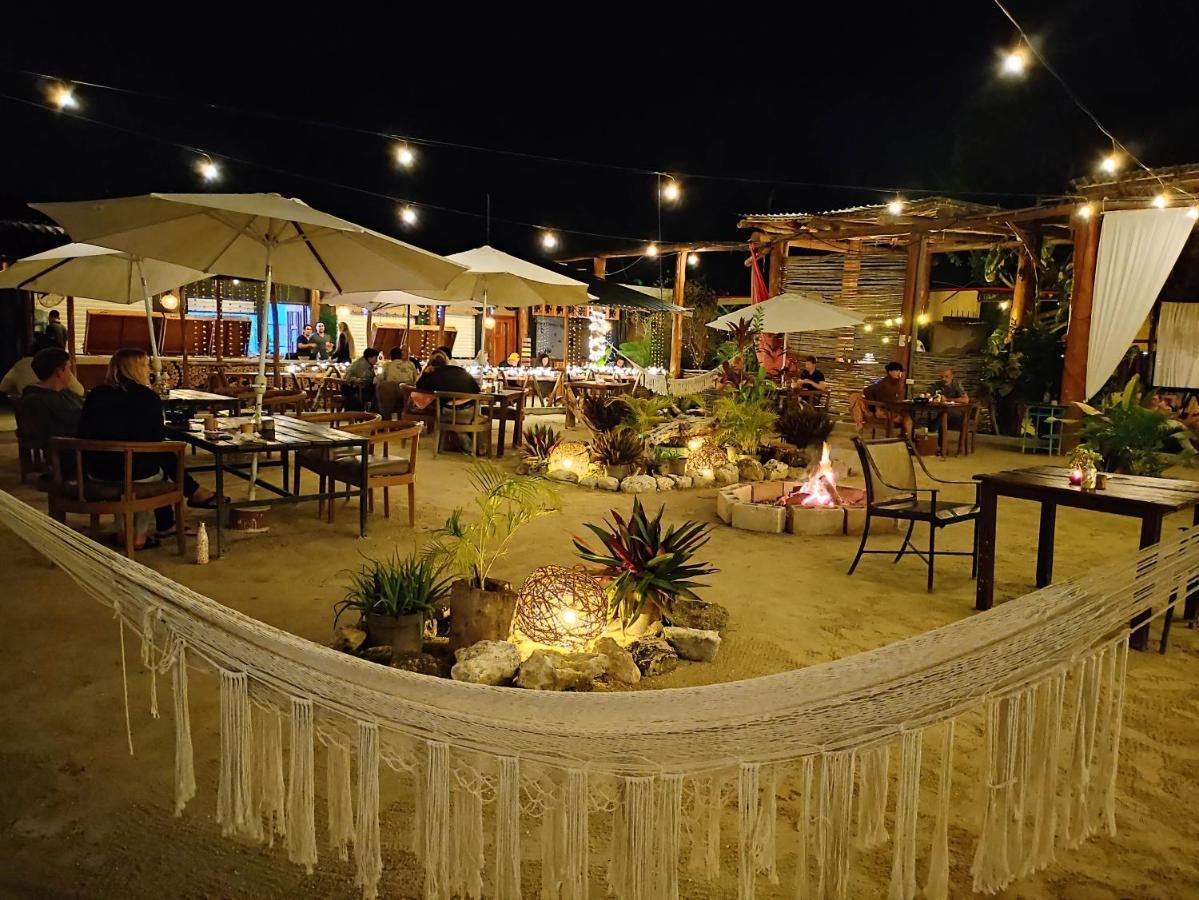 The All Inclusive Hostel - Food, Drinks And Transportation To The Beach And Cenotes Tulum Ngoại thất bức ảnh