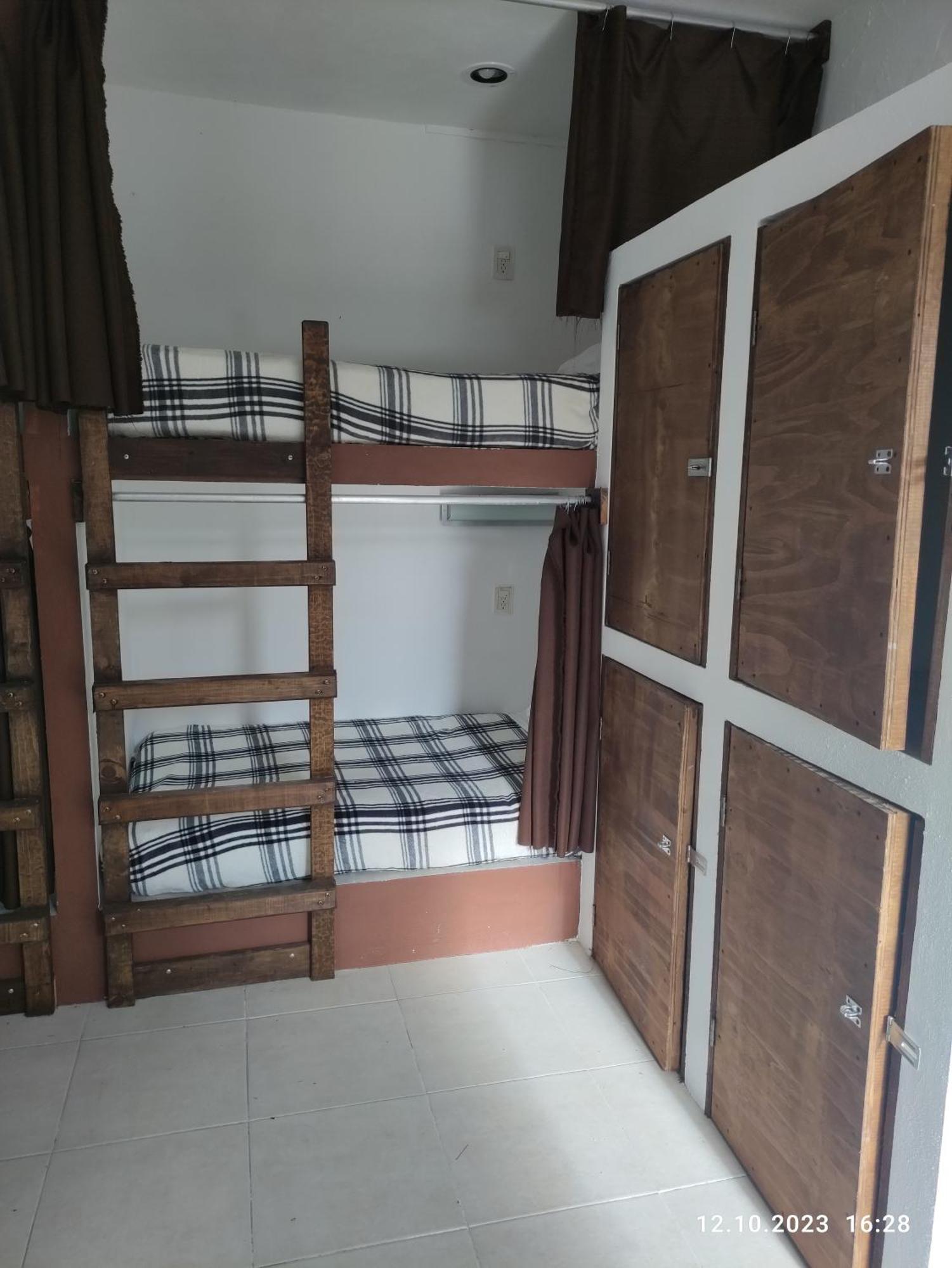 The All Inclusive Hostel - Food, Drinks And Transportation To The Beach And Cenotes Tulum Phòng bức ảnh