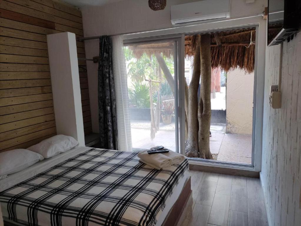 The All Inclusive Hostel - Food, Drinks And Transportation To The Beach And Cenotes Tulum Ngoại thất bức ảnh